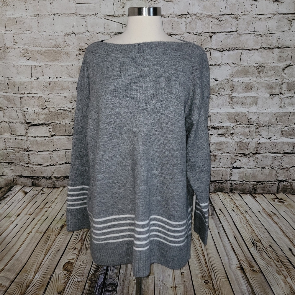 DKNY Sweater Size L Gray/Off White